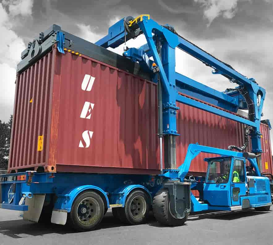 Macart: The advantages and disadvantages of straddle carrier