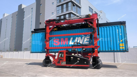 马牌机电：集装箱搬运？选跨运车就够了！